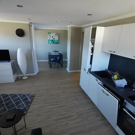 Loggia 1 Apartment *